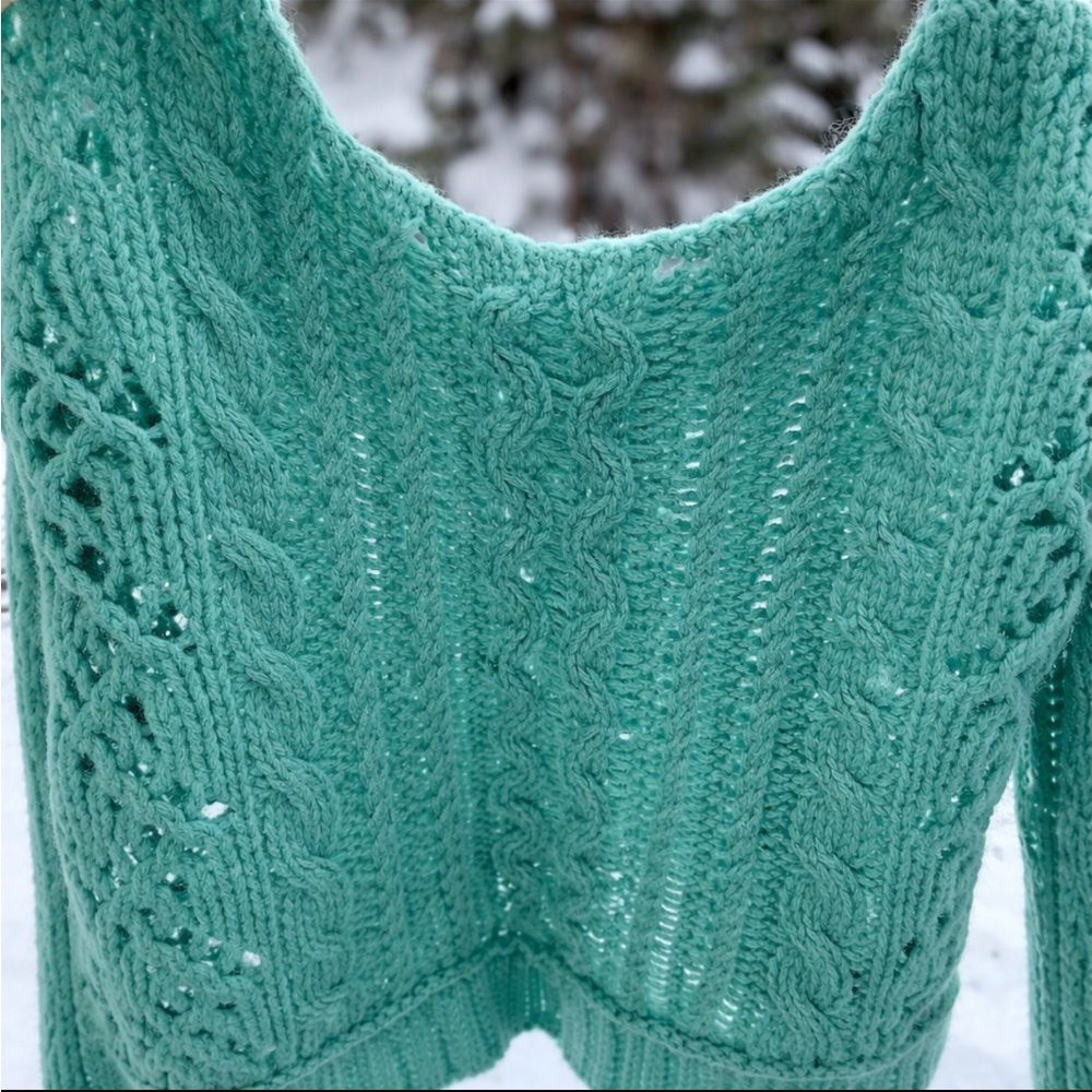 Free People Seafoam Cable Knit Open Pullover Sweater – M –Fluffy Knit Scoop Neck